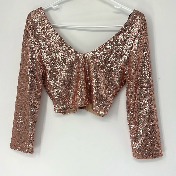 Tia bhuva NWT sequin cropped top women’s small - Picture 4 of 6